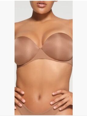 Skims Strapless Smooth Bandeau Bra - Brown